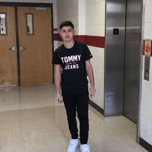 Meet your Posher, Derek